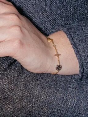 Louis Vuitton Idylle Blossom bracelet, 3 golds (18kt) and diamonds